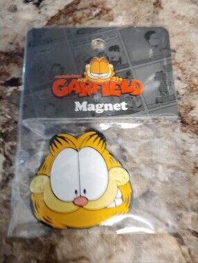 Garfield Yellow Cartoon Magnet by Garfield New